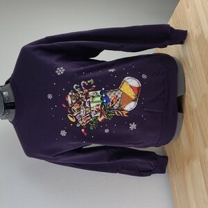 Unique Vintage image Chistmas sweatshirt Purple Excellent condition
